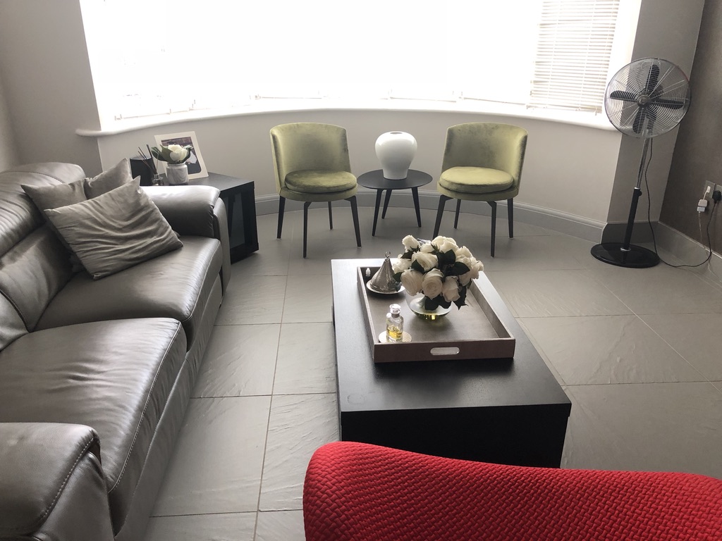 Living room before transformation